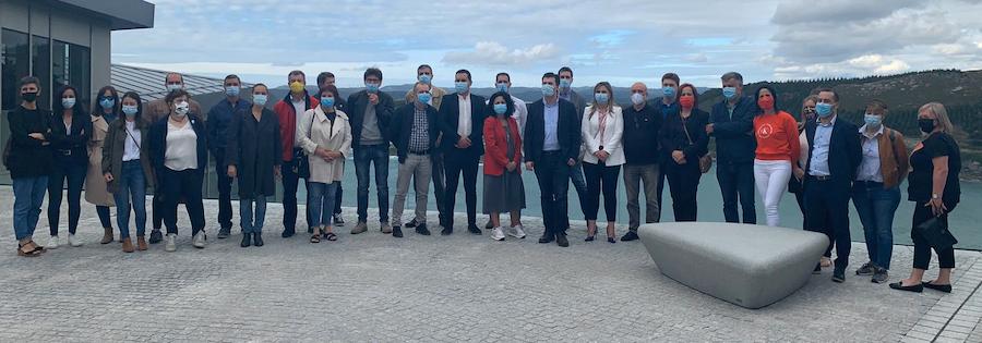 Comitiva do PSOE comarcal con Gonzalo Caballerono Parador de Muxia