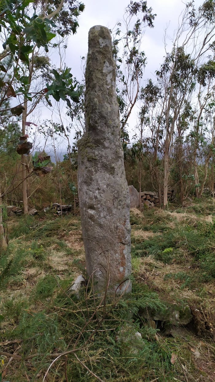 Fuso da Moura-Menhir ou Pedrafita na Costa da Morte-Foto-Xose Manuel Varela