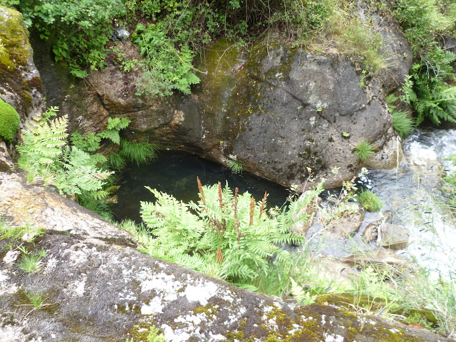 Furna do Pozo Encantado-Dumbria-Foto-Modesto Garcia Quintans copia