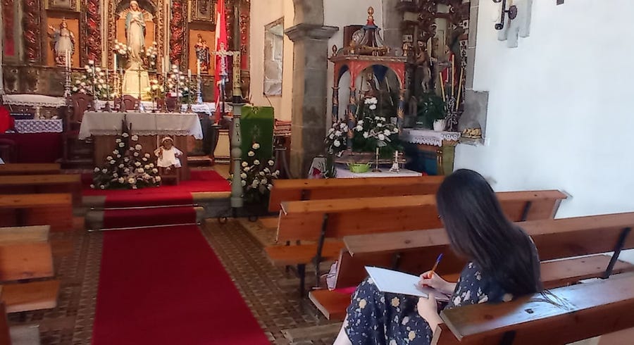 Sandra Capelo recolle o patrimonio relixioso de Santa Comba