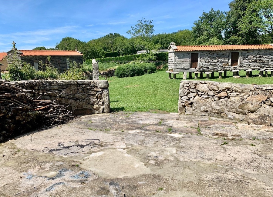 A EIRA DO FARRUQUIÑO en Boallo-Tesouros de Berdoias-Vimianzo