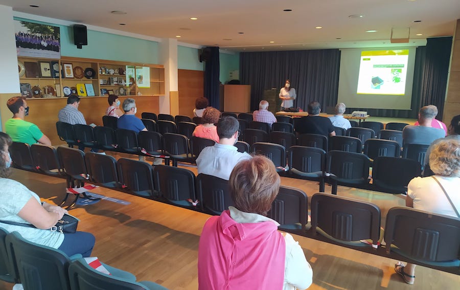 Compostaxe caseira en Coristanco sesion informativa