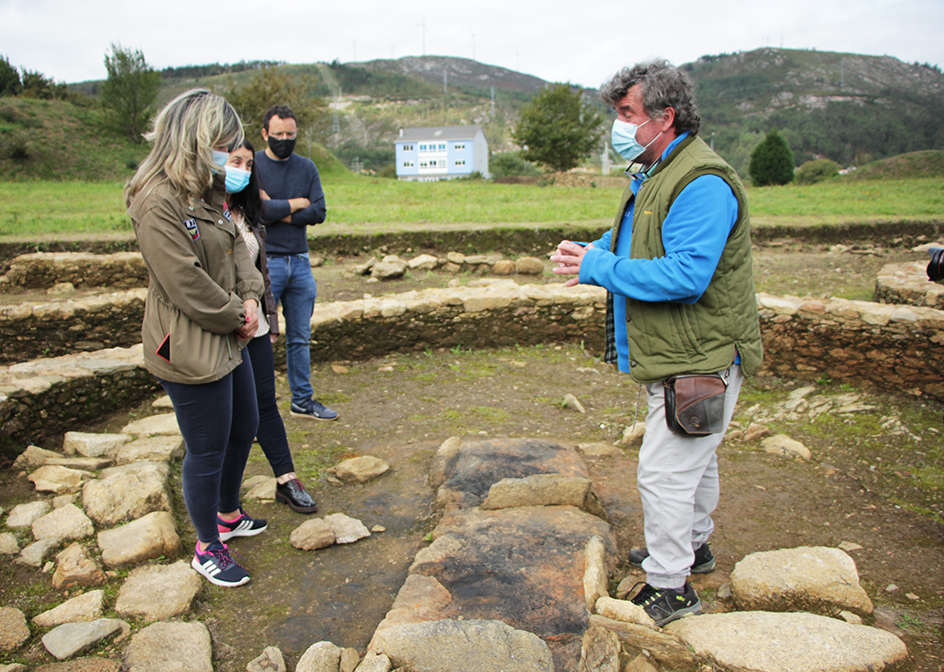 Tito Concheiro director da escavacion do Castro das Barreiras