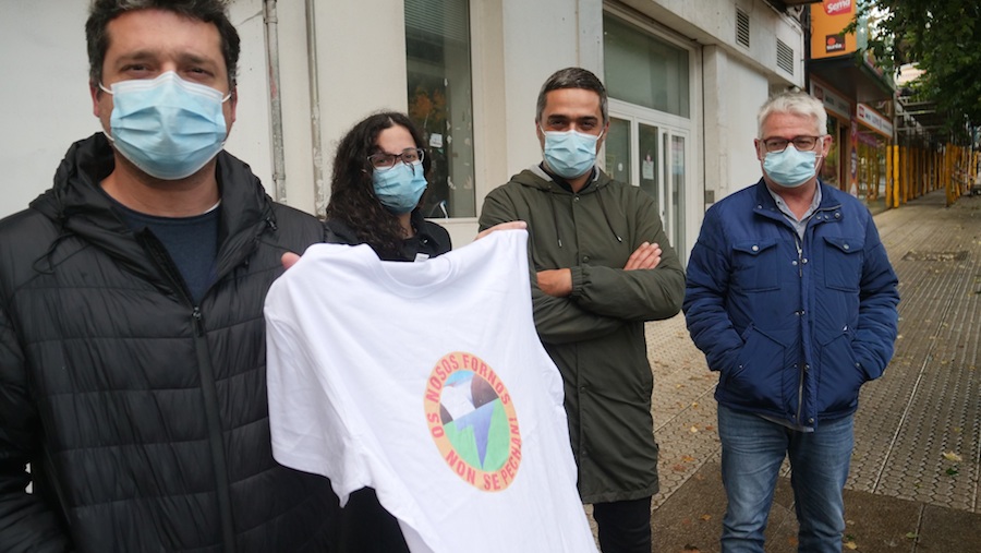 Ramon Fernandez e Daniel Perez deputados do BNG cos traballadores de XEAL