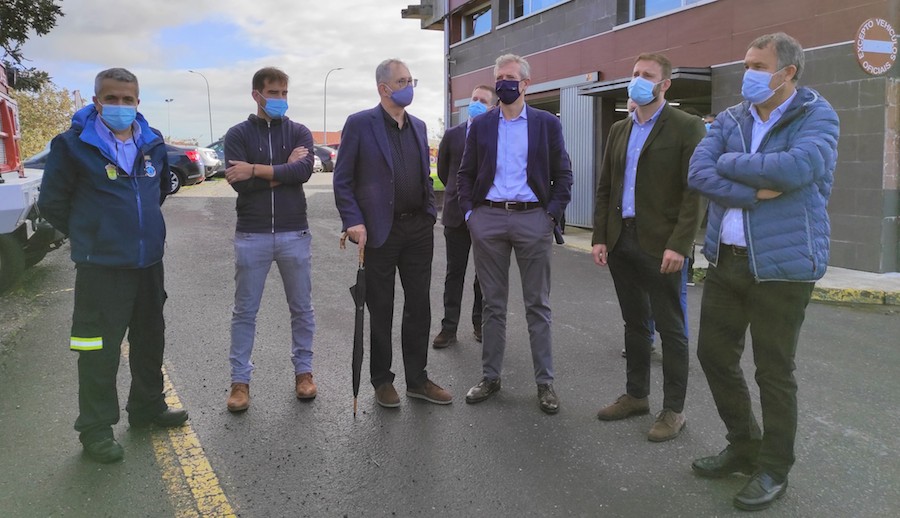 Visita institucional a Proteccion Civil en Carballo