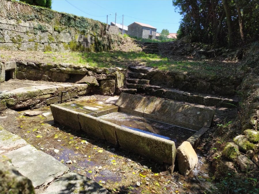 2 Fonte e lavadoiro de Boallo 2