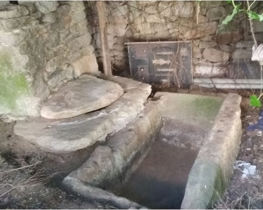 7 Pozo e lavadoiro en Grixoa