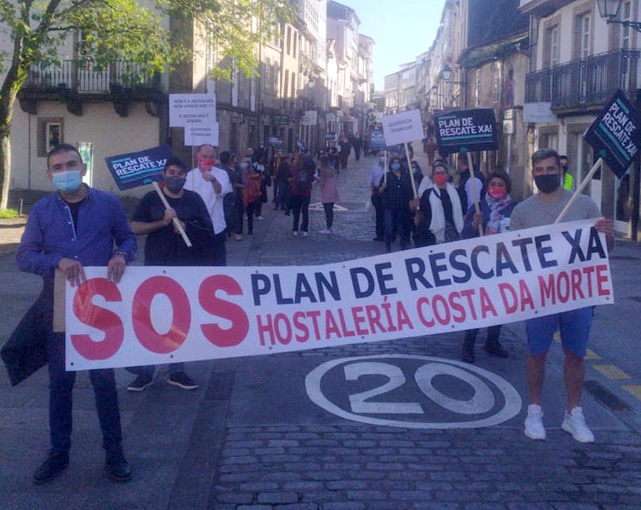 Hostaleria Costa da Morte en Santiago por Un Plan de Rescate