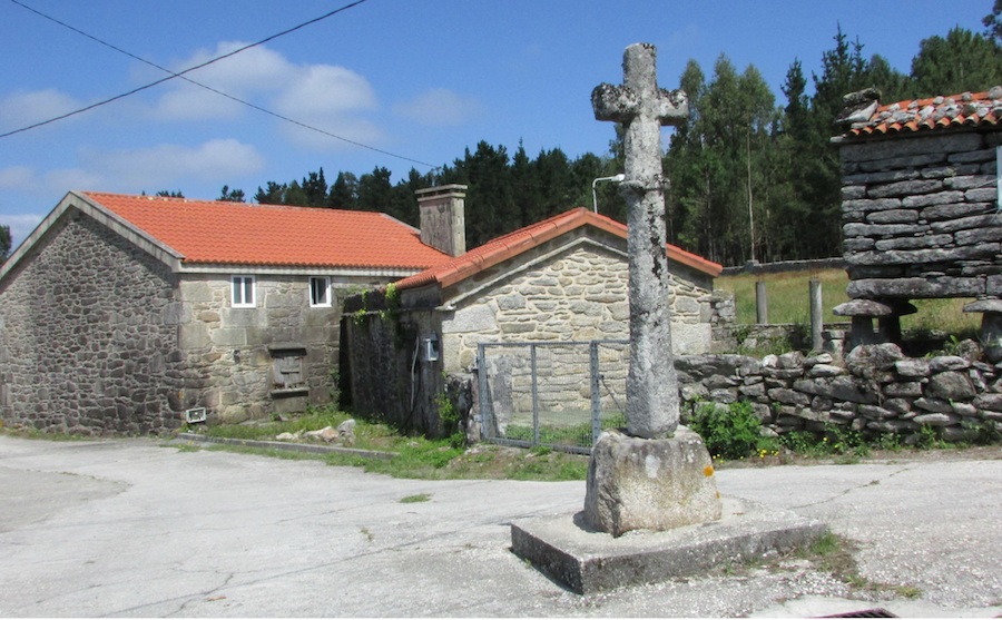 8 Cruz no lugar da Pedra do Frade. copia