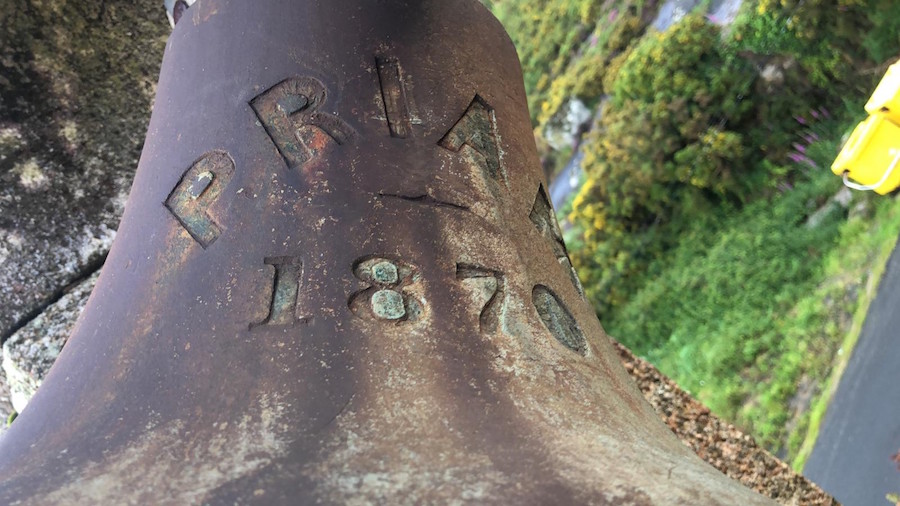 Detalle da campá da ermida