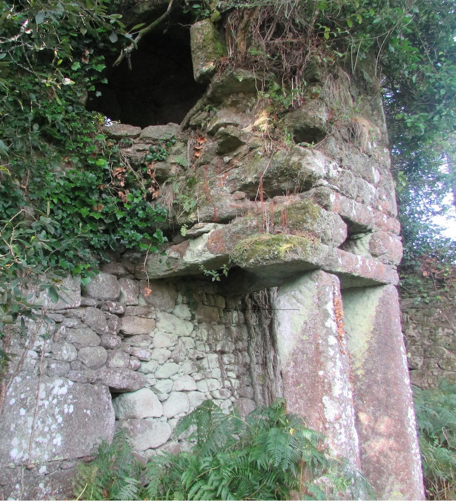 8 Tambor exterior do forno do pazo de Boallo