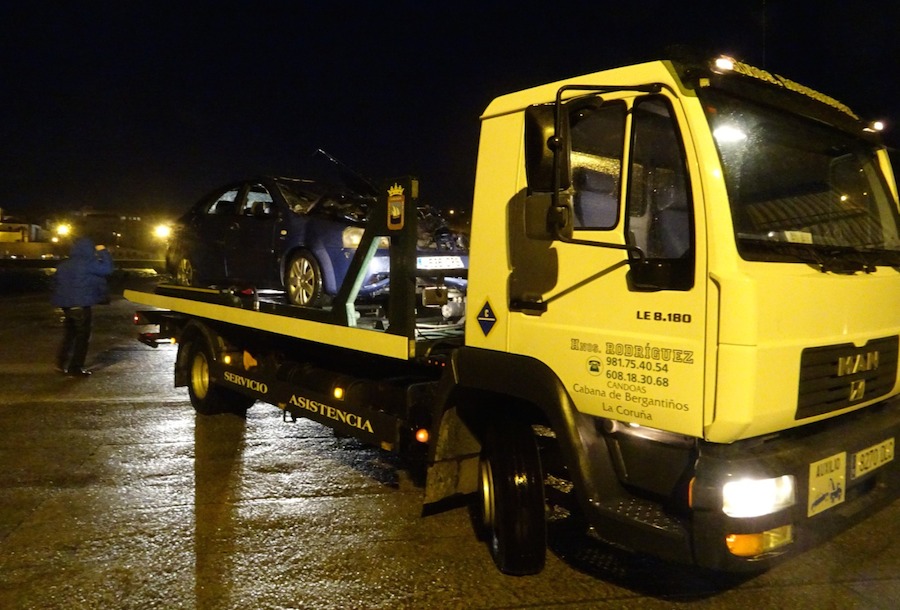 O coche no guindaestre