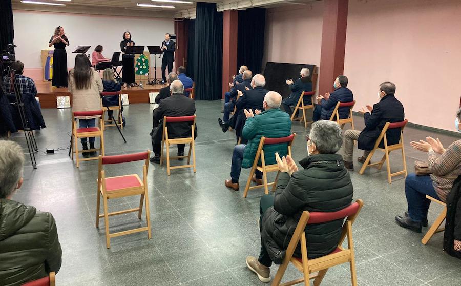 Homenaxe as corais en Ponteceso 2