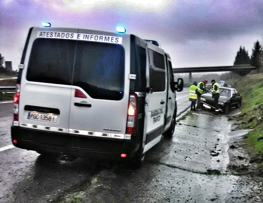 Saida de Via na AG55 accidente