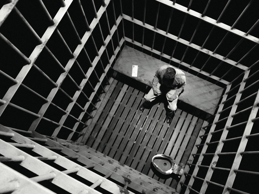 isolamento nunha carcere