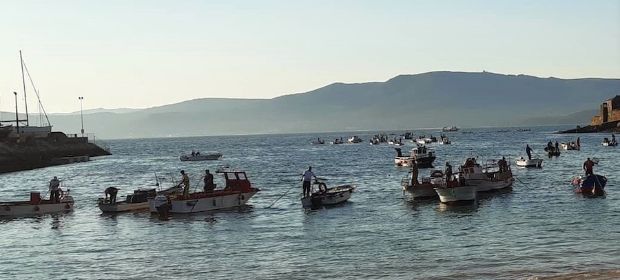 Mariscadores a flote Muros copia