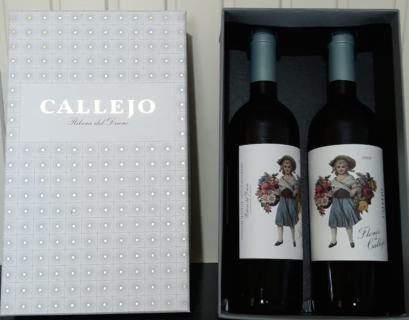 Foto dos estuches, producto estrela do Nadal