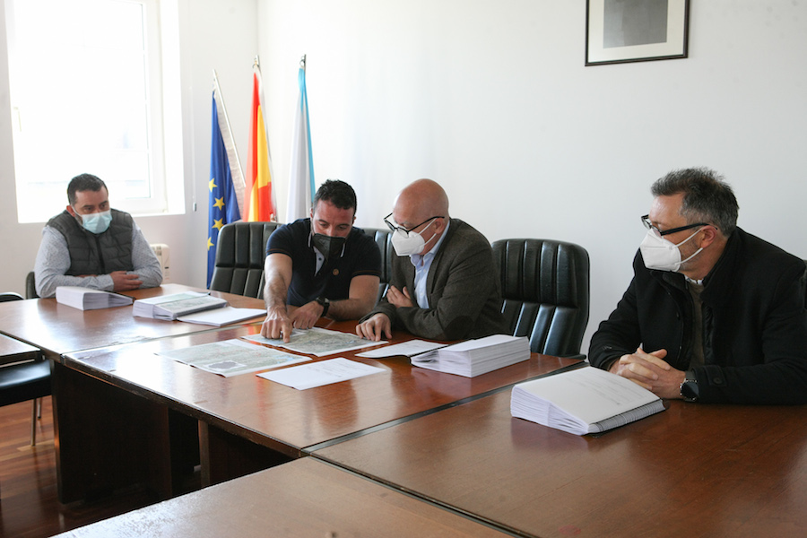 Alcaldes de Santa Comba Mazaricos e Zas con Xose Regureira