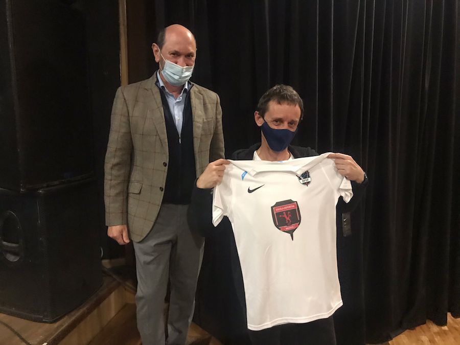 Vinto con Rafael Louzan