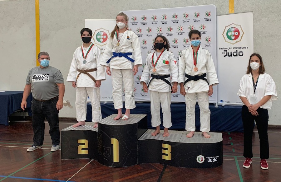 Lucia Pazos segunda en Portugal