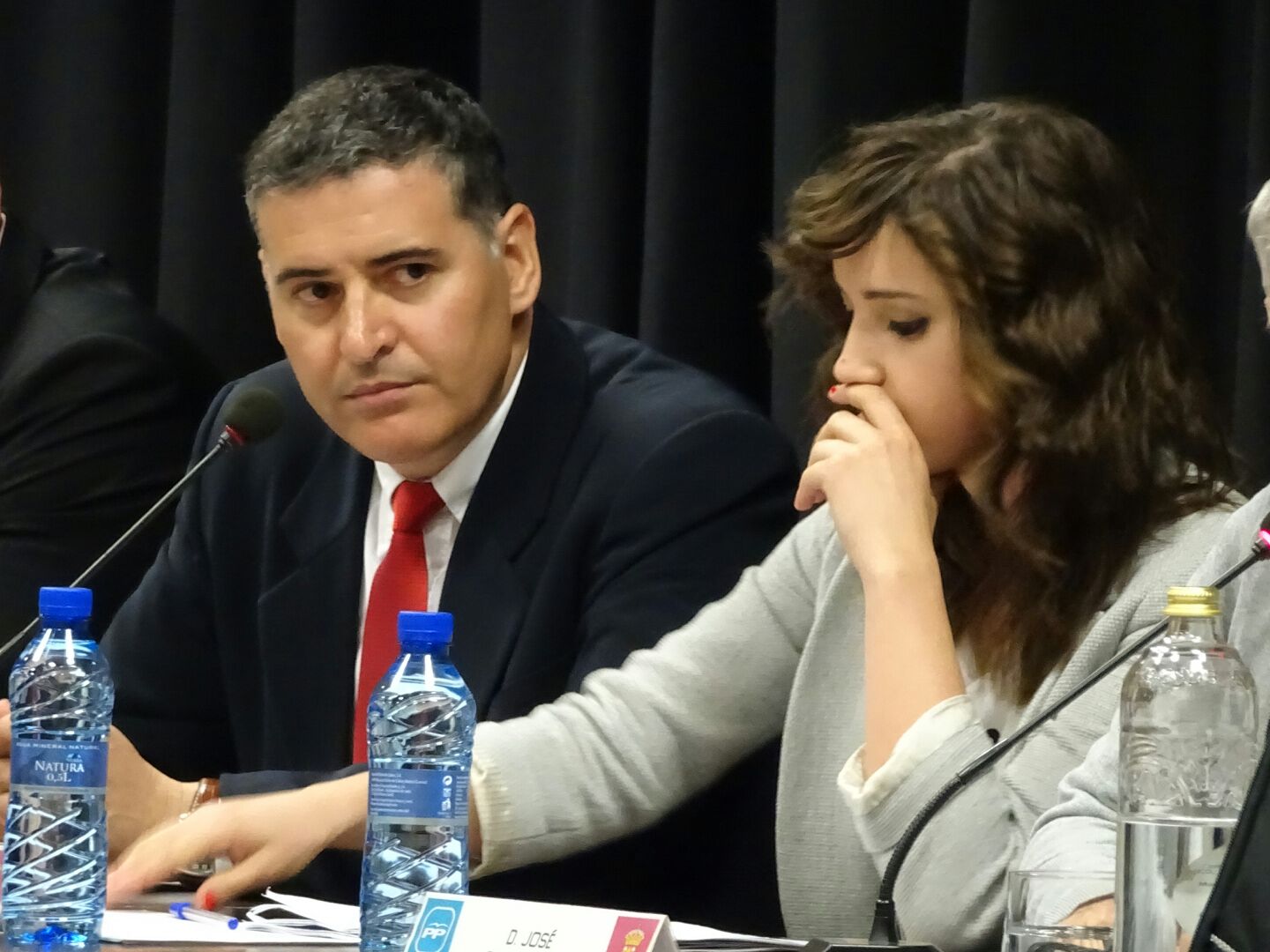 Ucha Velo na mocion de censura 2016