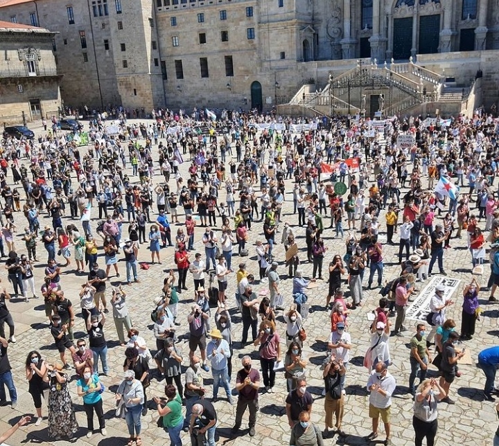 MANIFESTACION no Obradoiro con Distancia Social
