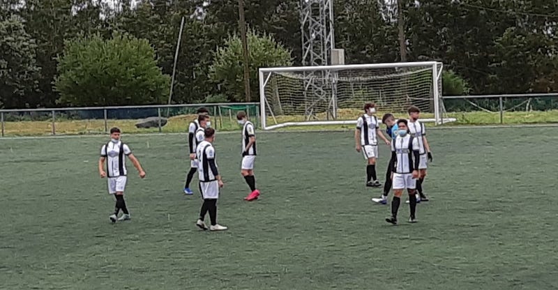 Xuvenis do Outes en Porto do Son