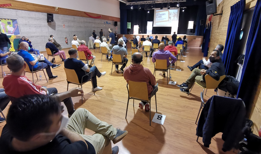 Gran ambiente no Centro Civico de Malpica