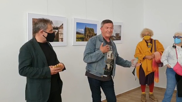 Xesus Bua coa Liga de Periodistas do Camino