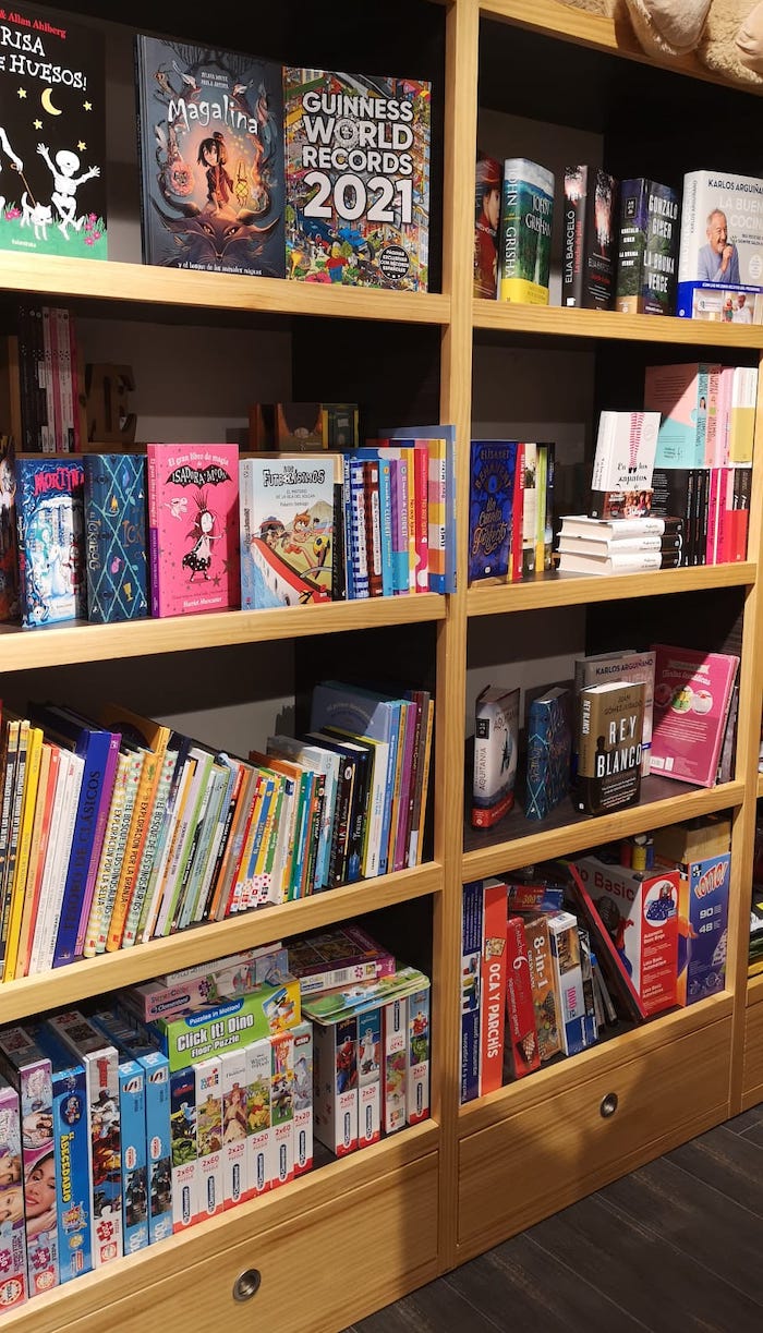 Libraria Arroutada en Muxia