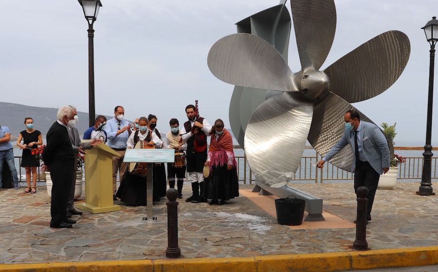 Acto da inauguracion da helice de bronce