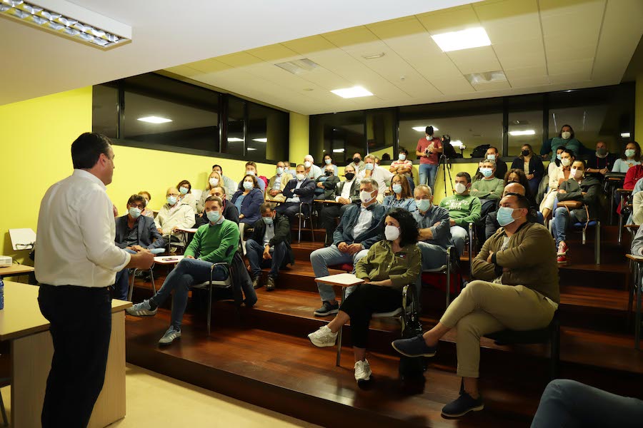 Valentin Gonzalez Formoso en Cee