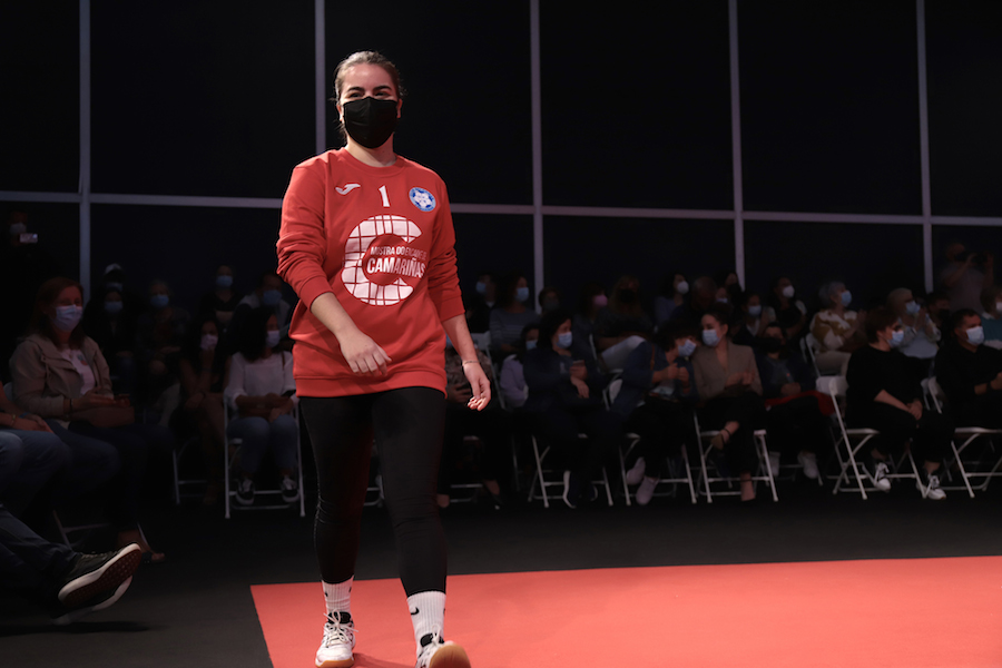 O traxe do Balonman Mostra do Encaixe Balonman Camariñas 5 copia