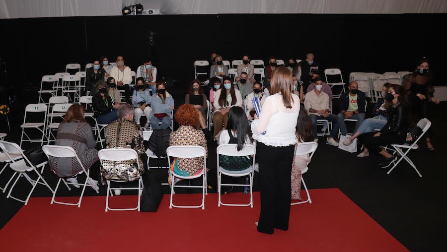 Encontro de Grandes e Noveis desenadores na Mostra de Encaixe de Camarinas