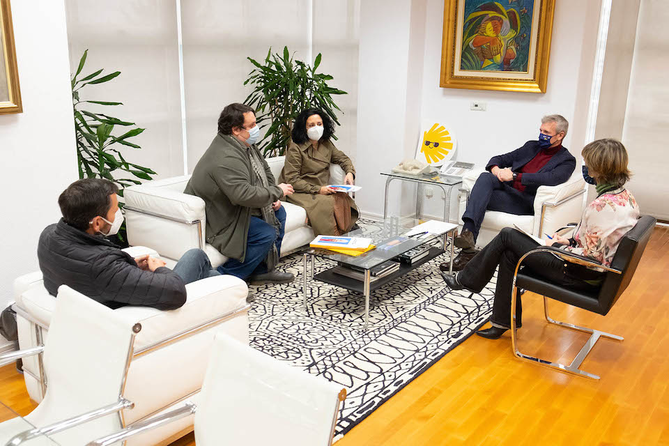 10,30 h.-            O vicepresidente primeiro e conselleiro de Presidencia, Xustiza e Turismo, Alfonso Rueda, acompañado da directora de Turismo de Galicia, Nava Castro, manterá un encontro coa alcaldesa de Cee, Margarita Lamela. 

foto xoán crespo
01/12/2021