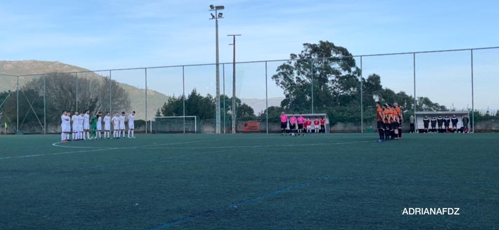 Volantes gardando un minuto de silencio por Canuto copia