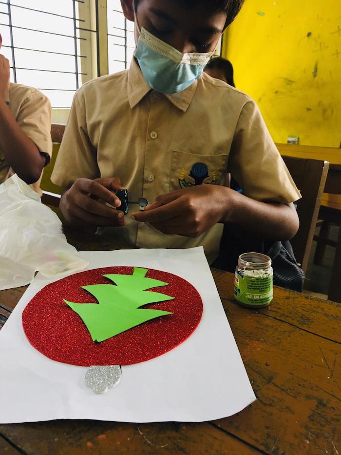 Wisdom School de Srilanka con Embaixada.gal