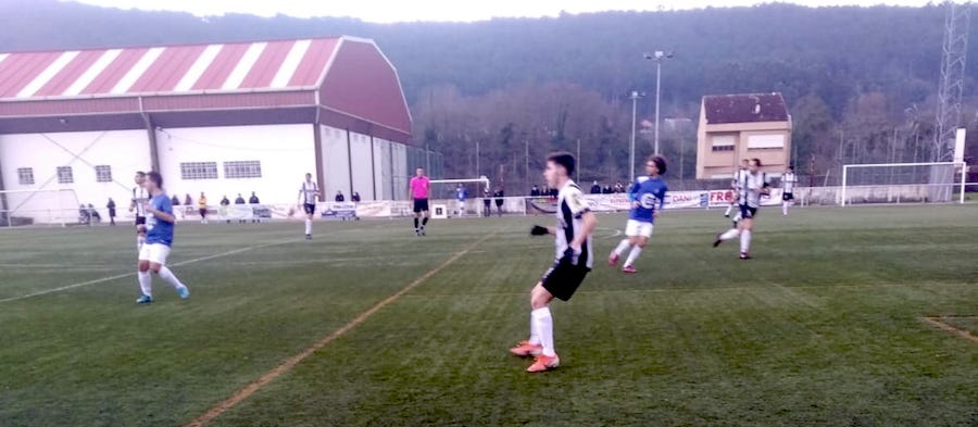 Outes-Camarinas en xogo