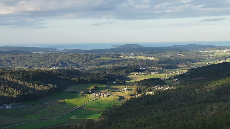 Vistas do Val de Corcoesto dende o Monte Perrol