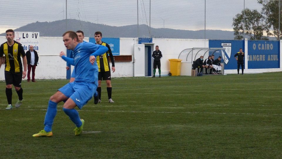 Alejo marca de penalti-Foto do seu pai Edu Cambon