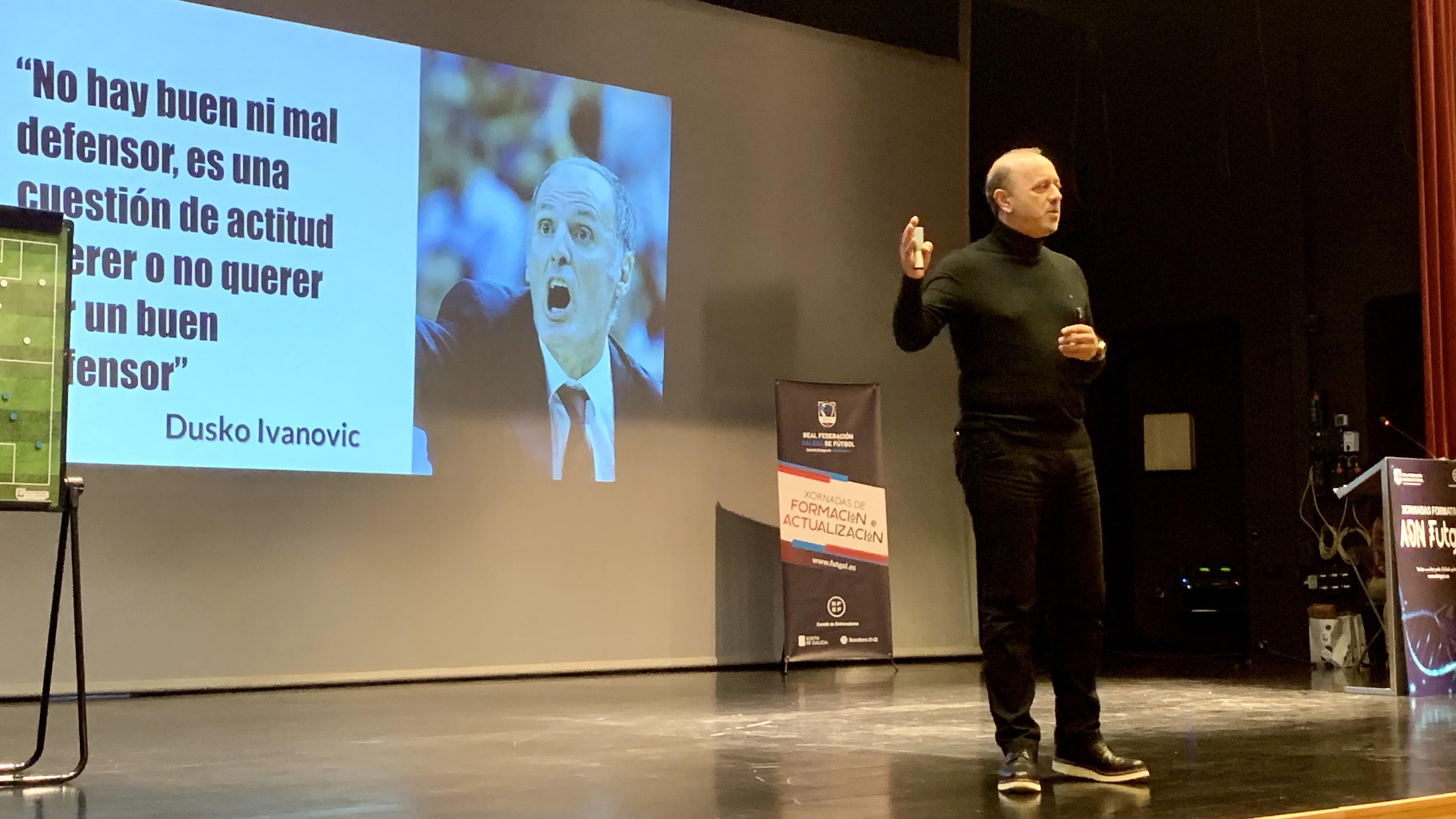 Juanjo Vila charla futgal