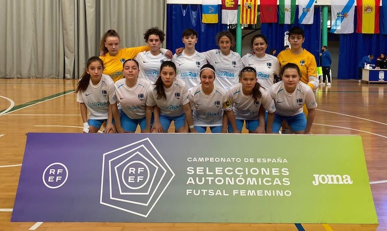 Carla Martinez coa Seleccion Galega Sub16 de FS 2