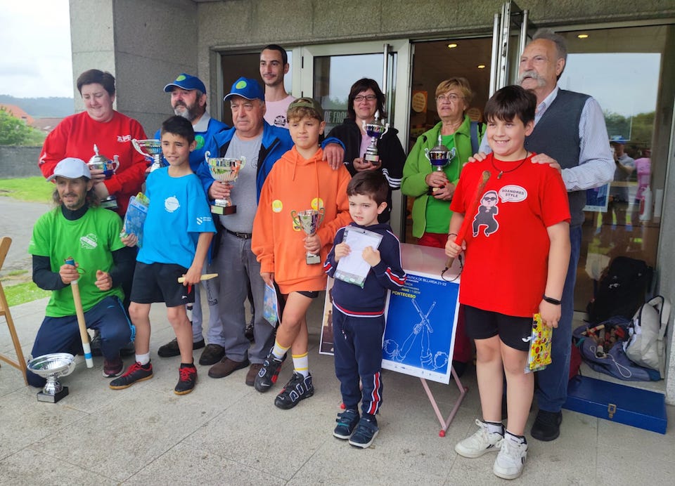 Podio da xornada en Ponteceso da Liga Noroeste de Billarda