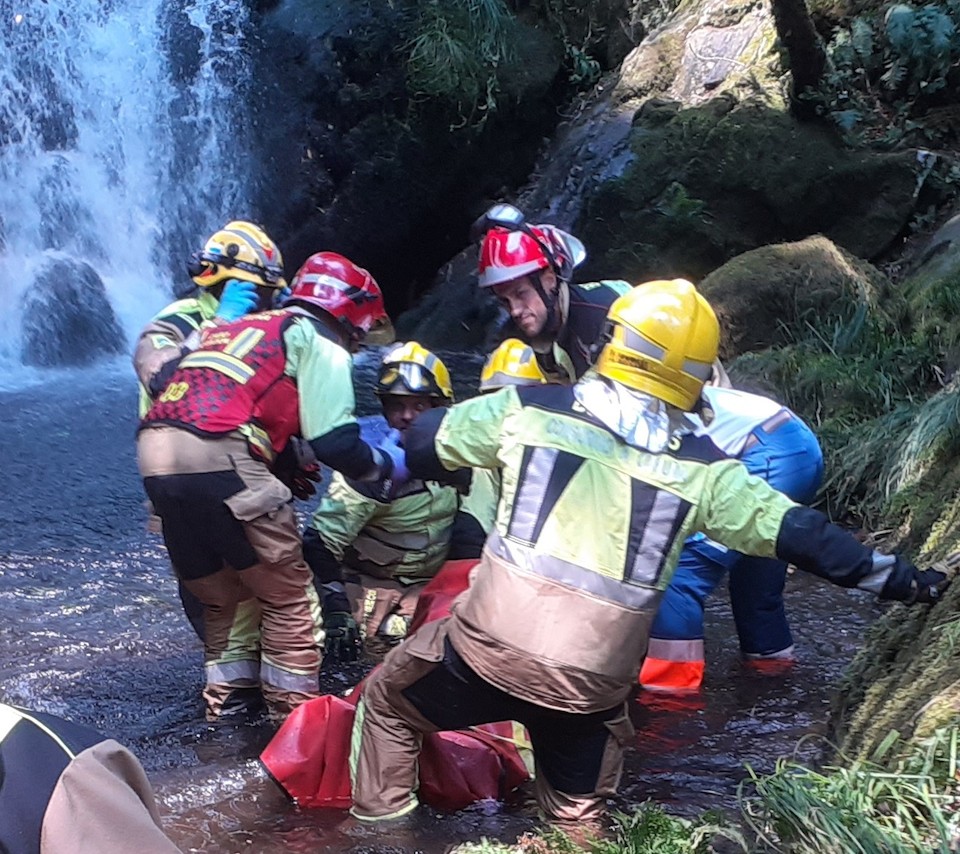 Rescate no rio Mazaricos