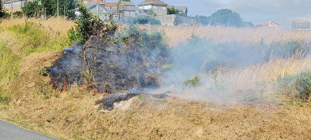 Incendio na Fonaina-Lemaio-Laracha 1