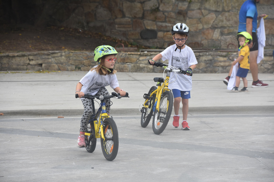Andando en Bici en Coeme