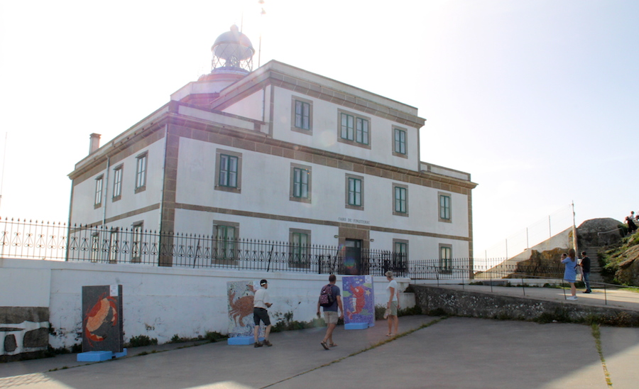 Exposicion Murais Lar no Faro Fisterra 2