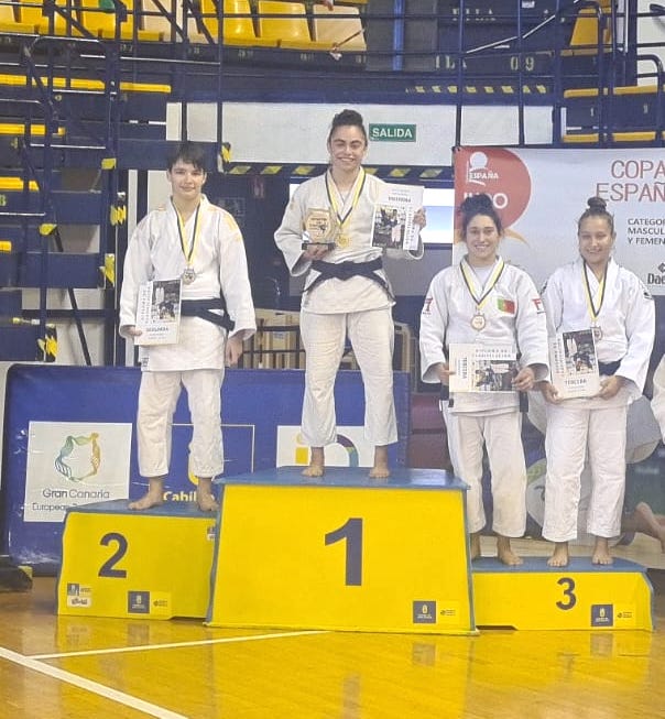 Lucias pazos segunda no podio de canaria