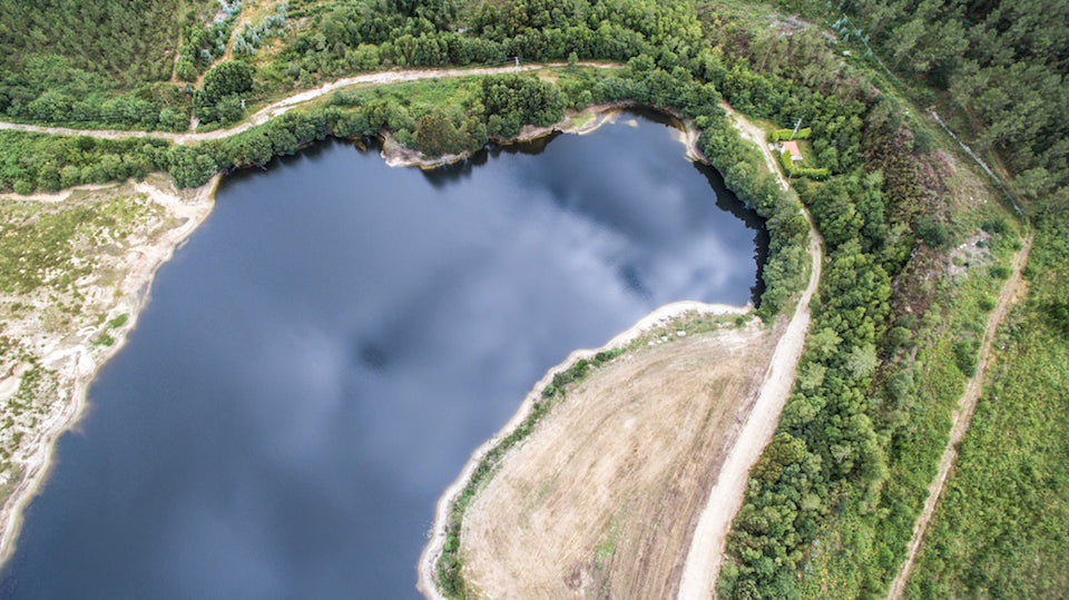Lagoas das minas de Caolin Bainas aerea 1