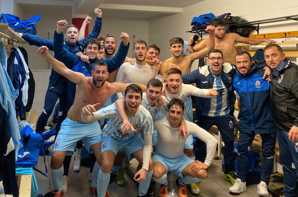 CD Muros celebrando a vitoria